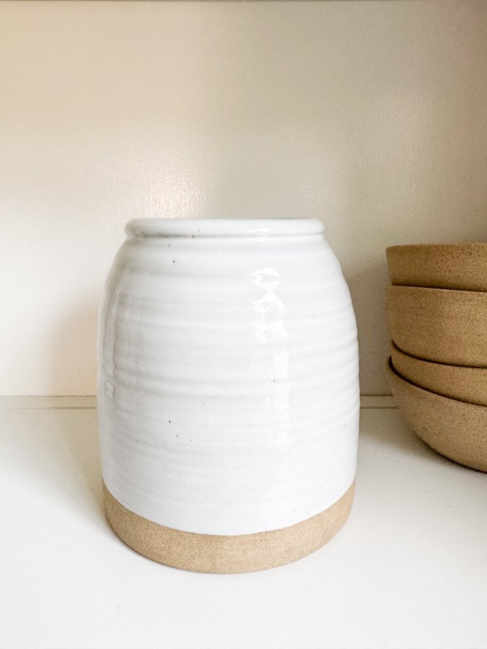 Farmhouse Pottery Beehive Crock - Picture 3 of 7